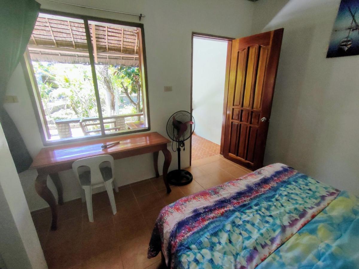 Moalboal T Breeze Coastal Resort Extérieur photo