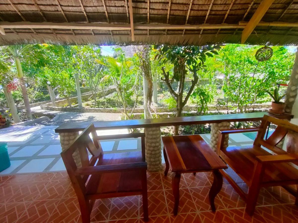 Moalboal T Breeze Coastal Resort Extérieur photo