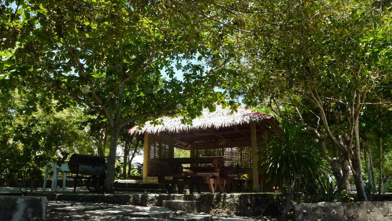 Moalboal T Breeze Coastal Resort Extérieur photo
