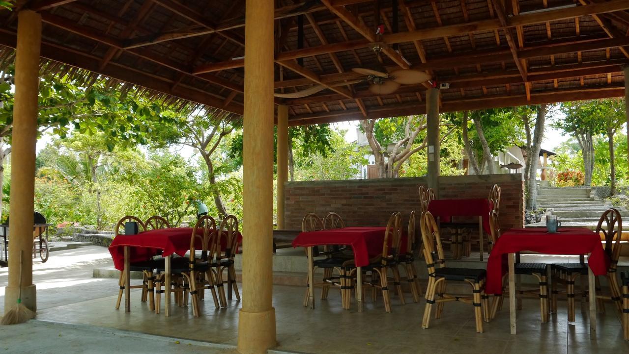 Moalboal T Breeze Coastal Resort Extérieur photo
