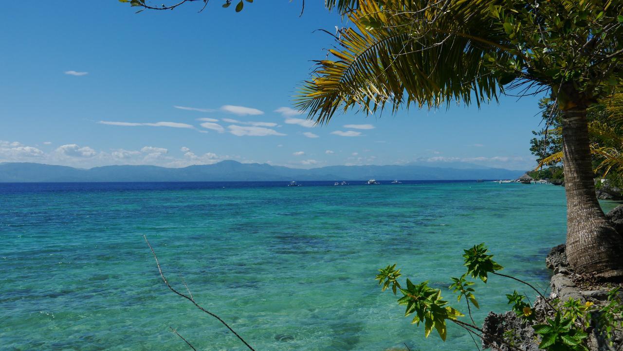Moalboal T Breeze Coastal Resort Extérieur photo